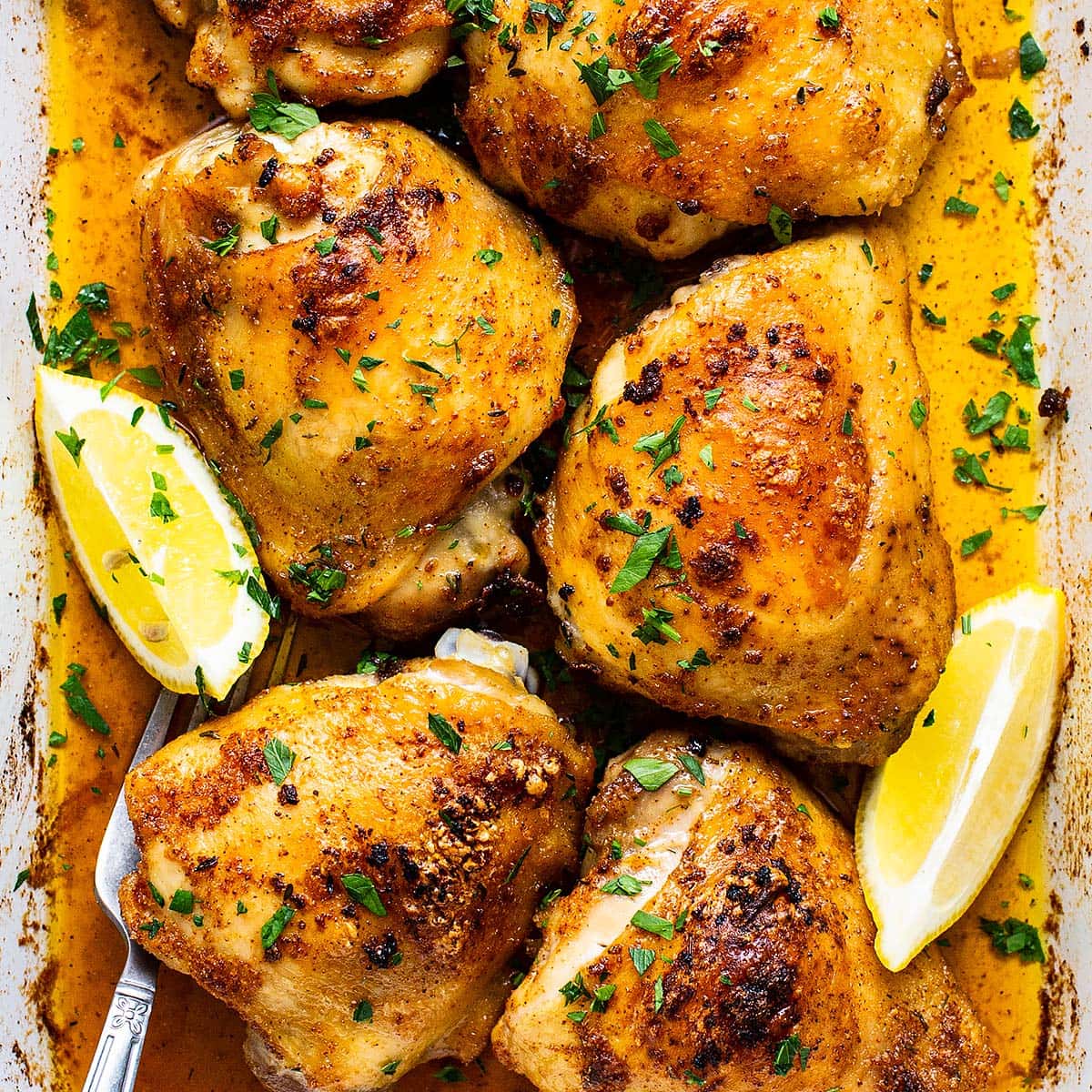 Easy Weeknight Crispy Chicken Thighs: One-Pan Flavor